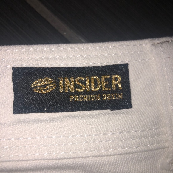 Like New White Denim Mini Skirt (Size 1) with Sparkle Details - Picture 4 of 13